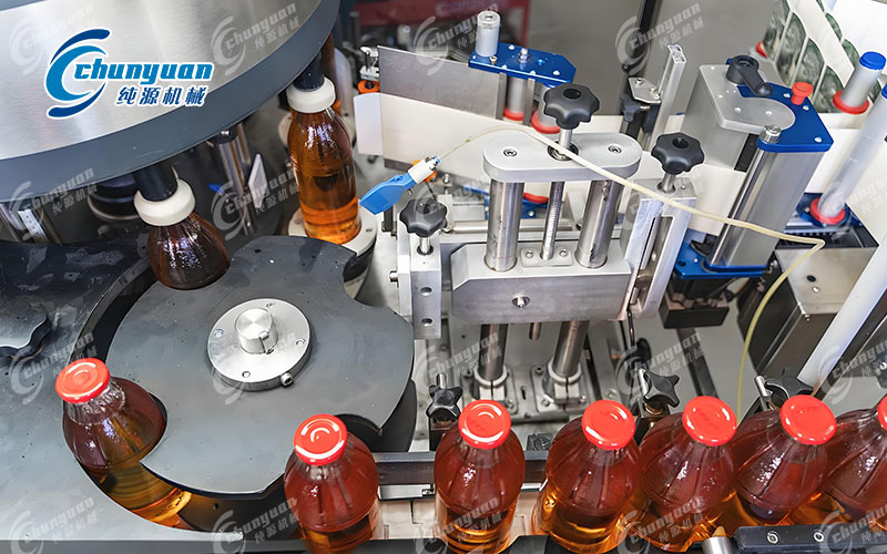 玻璃瓶果汁灌裝機(jī)-3 玻璃瓶果汁灌裝機(jī)-3
